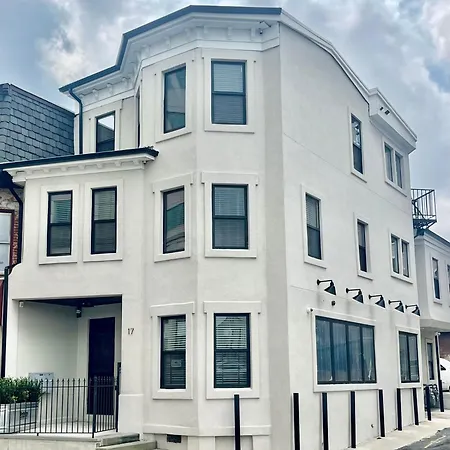 Modern Fully Renovated Suite & Loft In Downtown Trenton Exterior photo