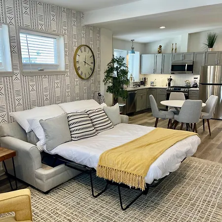 Modern Fully Renovated Suite & Loft In Downtown Trenton Exterior photo