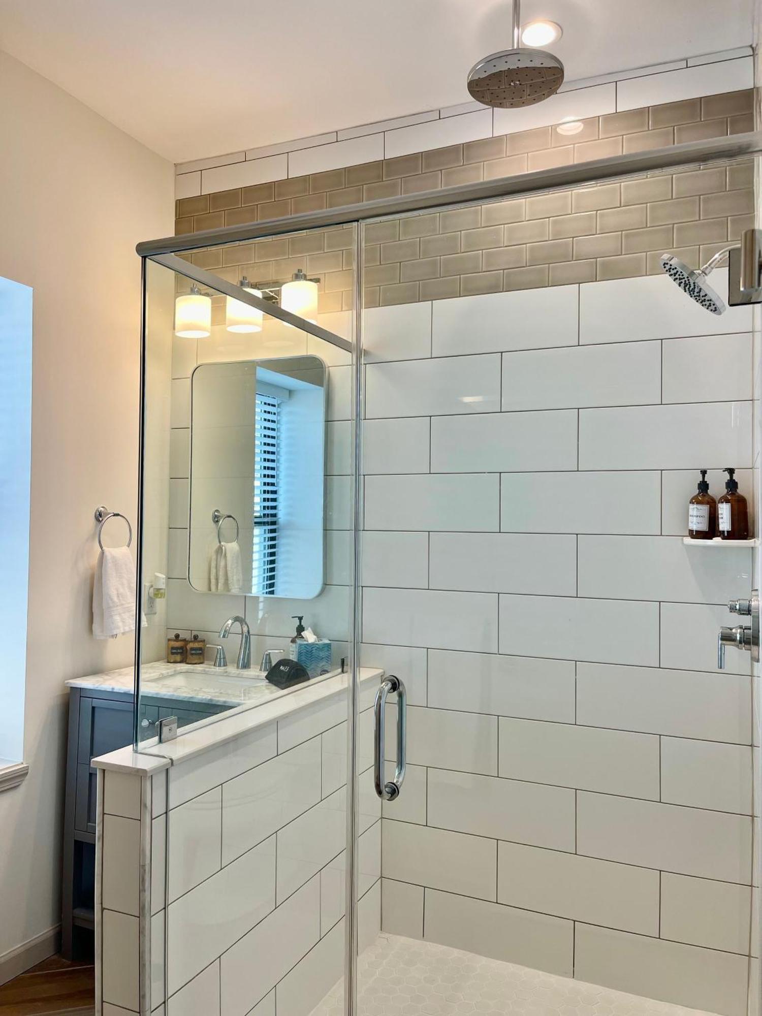 Modern Fully Renovated & Loft In Downtown Apartment Trenton