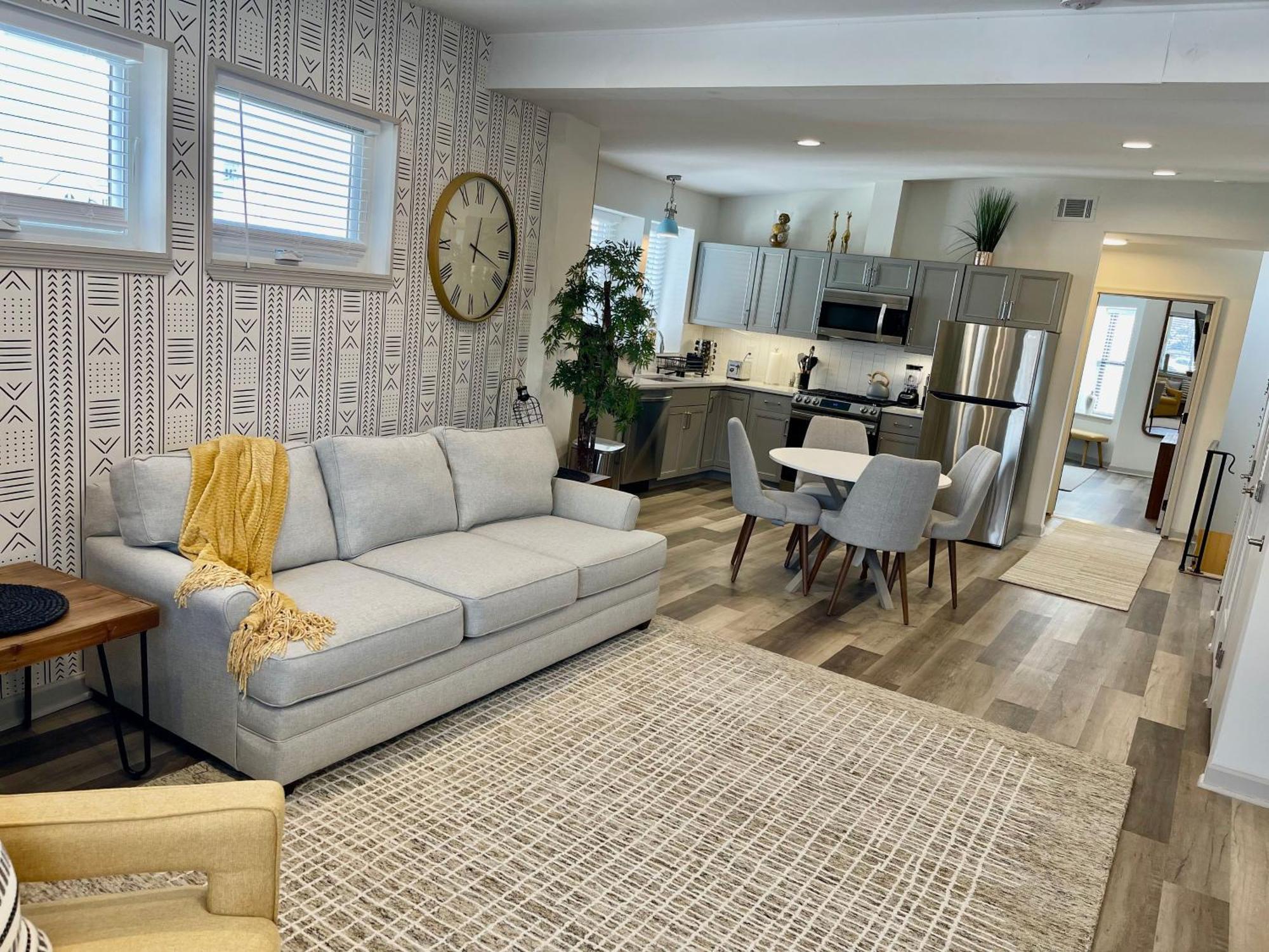 Modern Fully Renovated & Loft In Downtown * Trenton